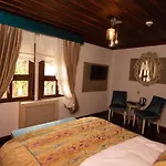 Arasta Konak Boutique Hotel *