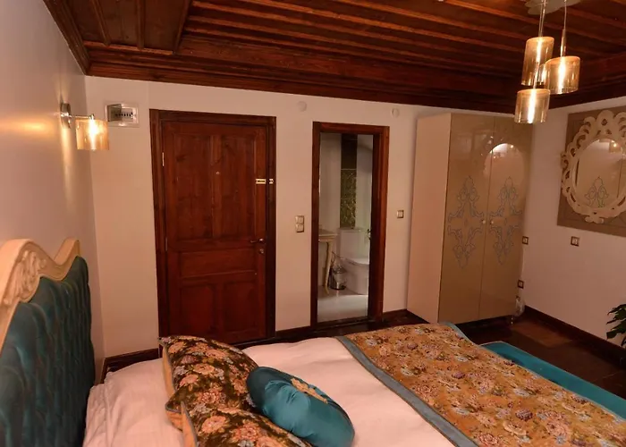 Arasta Boutique Hotel *